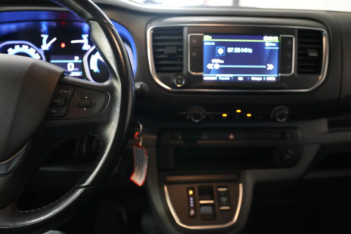 Premium 75 kWh LANG Camera Carplay