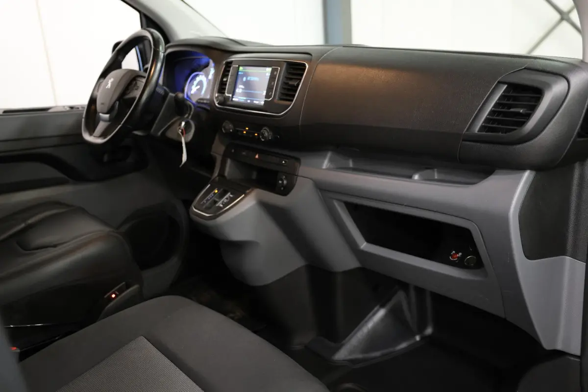 Premium 75 kWh LANG Camera Carplay