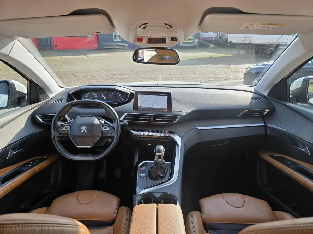 1.2 PureTech Blue Lease Premium Leer/Navi/7-Per