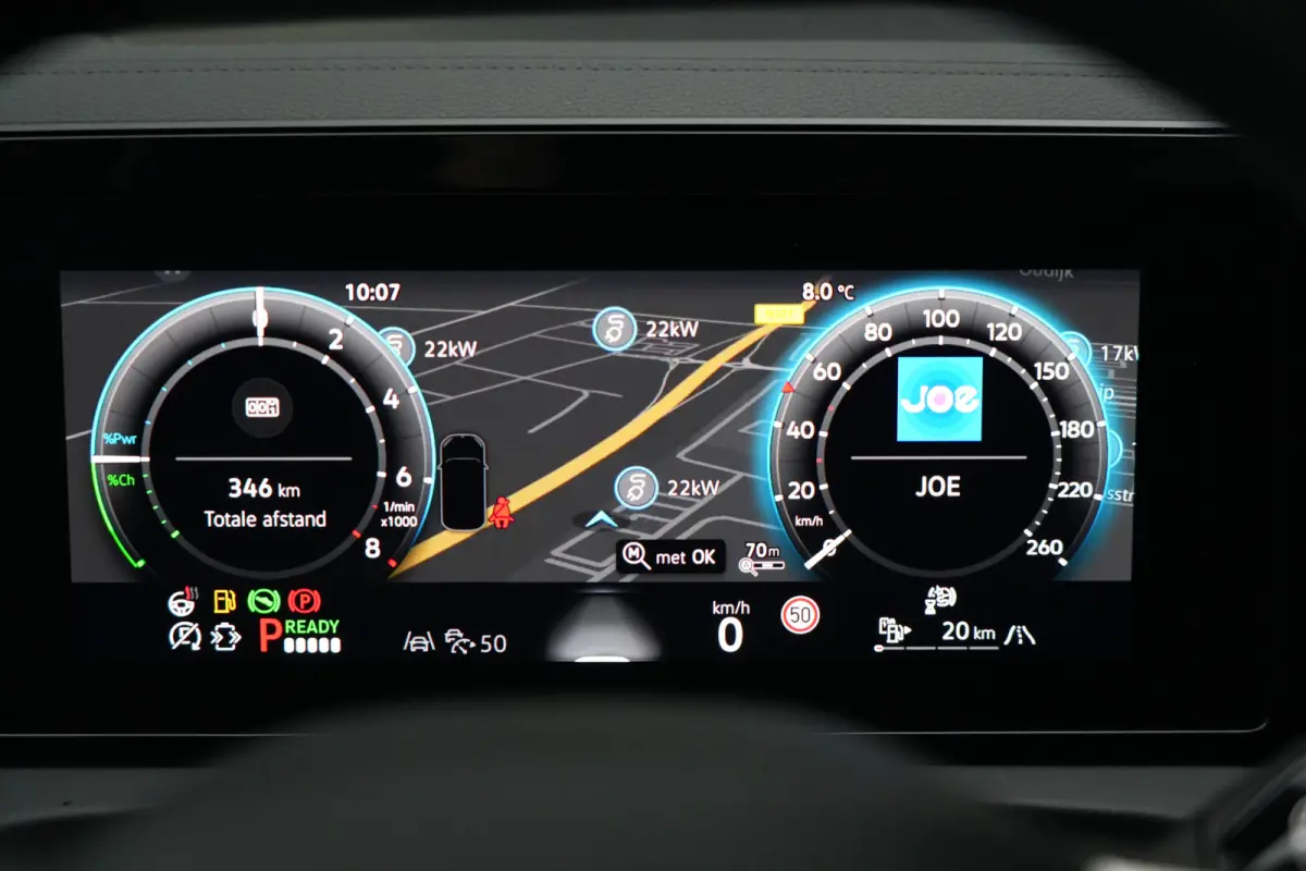 R-Line | 272 PK | Panoramadak | Matrix LED | Head-up display | Trekhaak | Volkswagen Tiguan R-Line met 272 PK plug-in hybride aandrijving, een 1.5-liter 4-cilinder benzinemotor, panoramadak,