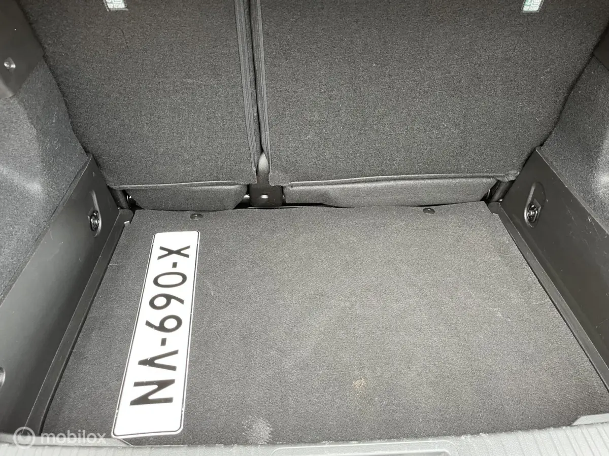 1.0 TCe90 Evolution NAVI/PDC V+A/CAM/TREKHAAK