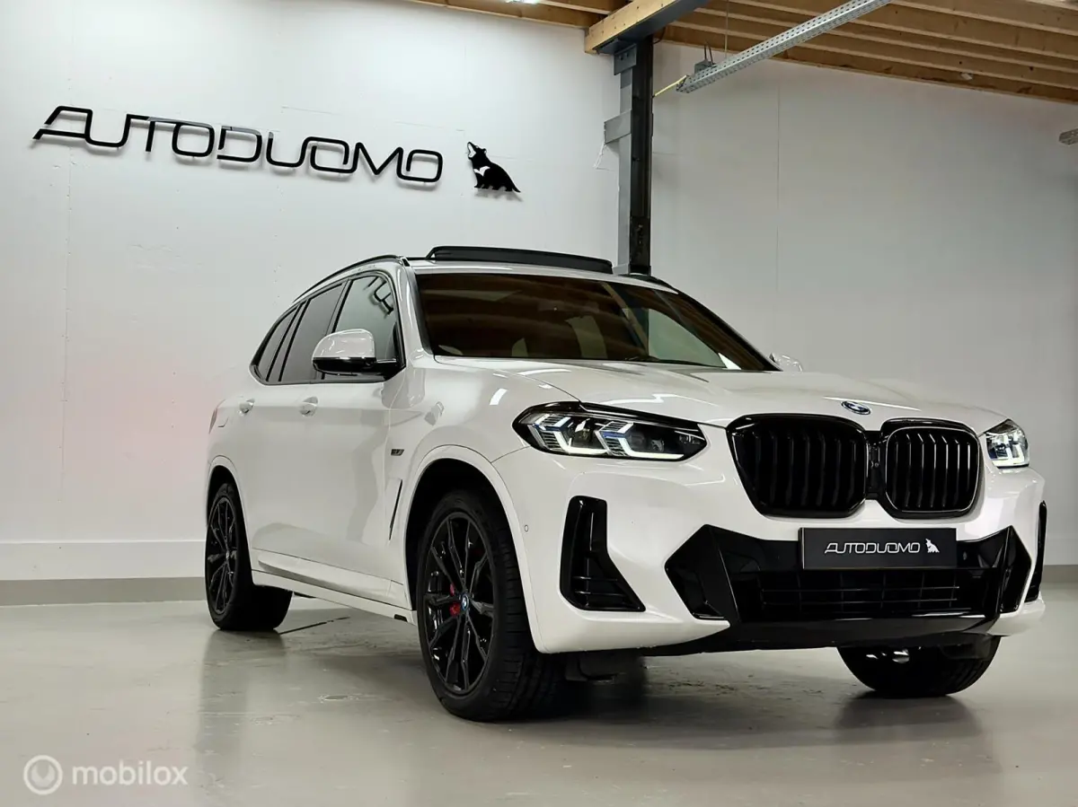 xDrive30e High Executive M Sport | Pano | M Seats | Laser | HUD | 360 | M Onderstel | Stuurverwarming | 20" M Velgen | Shadow Line | Sfeer| SOH 99% | 292PK