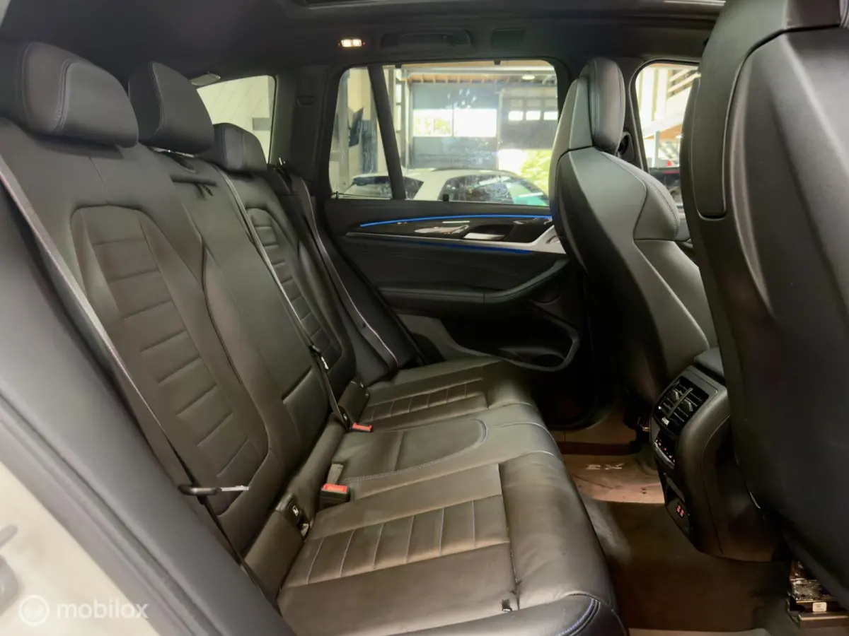 xDrive30e High Executive M Sport | Pano | M Seats | Laser | HUD | 360 | M Onderstel | Stuurverwarming | 20" M Velgen | Shadow Line | Sfeer| SOH 99% | 292PK