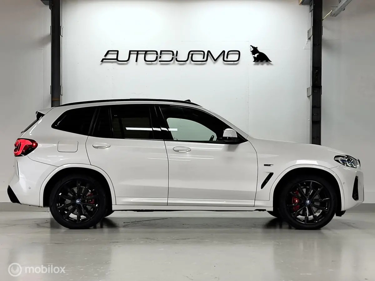 xDrive30e High Executive M Sport | Pano | M Seats | Laser | HUD | 360 | M Onderstel | Stuurverwarming | 20" M Velgen | Shadow Line | Sfeer| SOH 99% | 292PK
