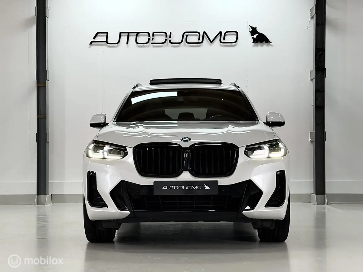xDrive30e High Executive M Sport | Pano | M Seats | Laser | HUD | 360 | M Onderstel | Stuurverwarming | 20" M Velgen | Shadow Line | Sfeer| SOH 99% | 292PK