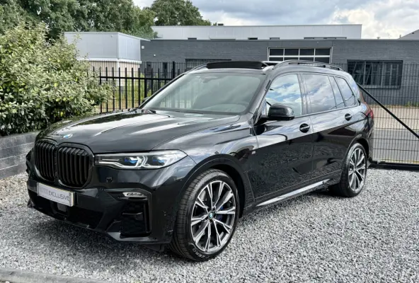 xDrive40i M-Pakket 7 Pers Panodak|Skylounge|Luchtvering Saphire Zwart!