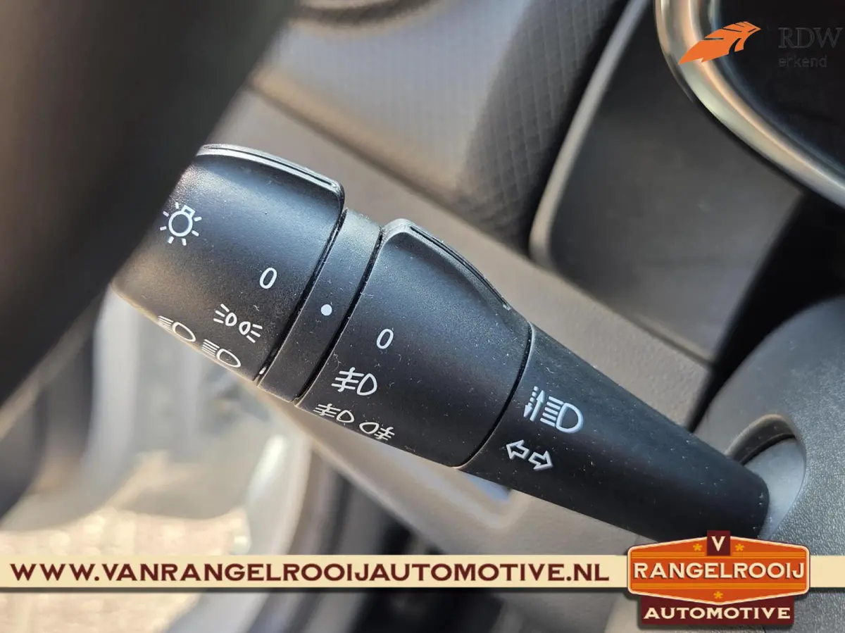0.9 TCe Limited, airco, camera, cruise, keyless, DAB