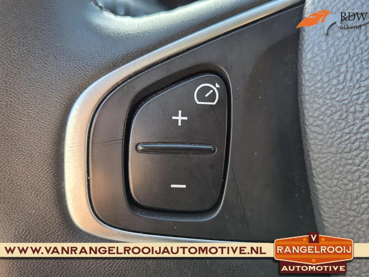 0.9 TCe Limited, airco, camera, cruise, keyless, DAB
