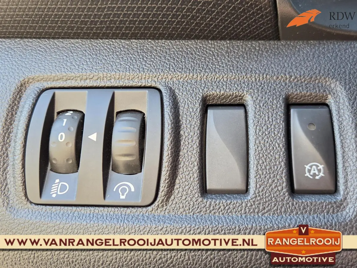 0.9 TCe Limited, airco, camera, cruise, keyless, DAB