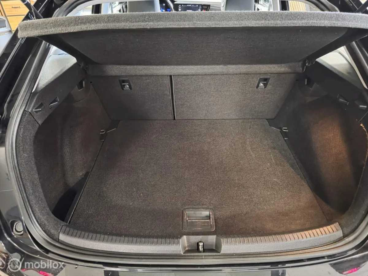 1.0 TSI Business Digitaal Cockpit, Carplay,Incl.APK+Afleveringsbeurt