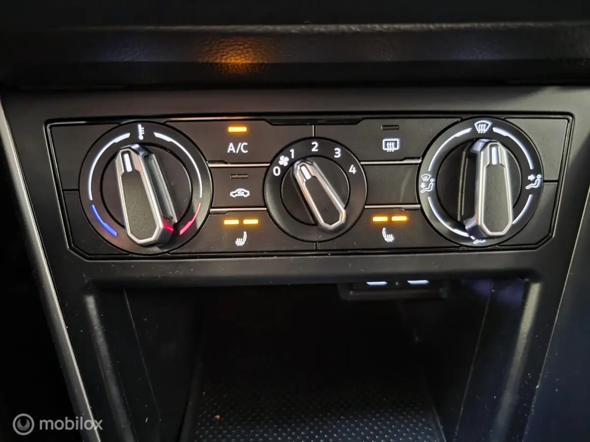 1.0 TSI Business Digitaal Cockpit, Carplay,Incl.APK+Afleveringsbeurt