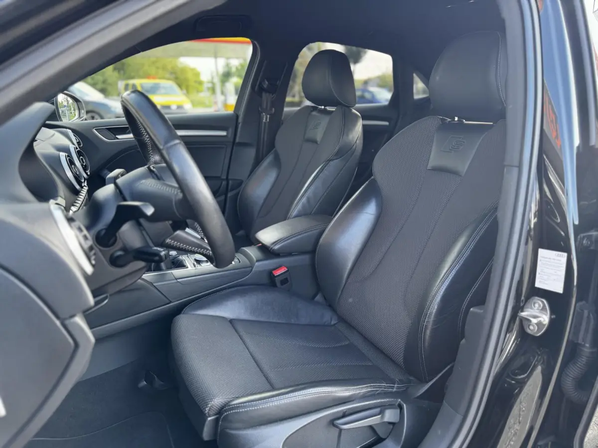 1.0 TFSI 3x S-Line|19"RS|Sfeerve|116PK|PDC