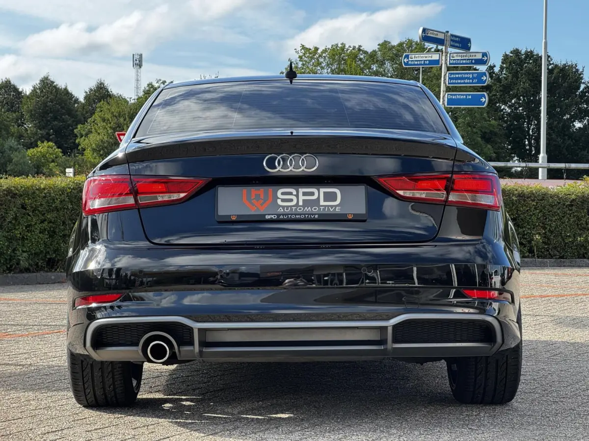 1.0 TFSI 3x S-Line|19"RS|Sfeerve|116PK|PDC