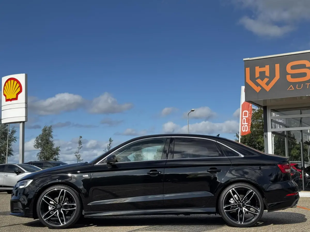 1.0 TFSI 3x S-Line|19"RS|Sfeerve|116PK|PDC
