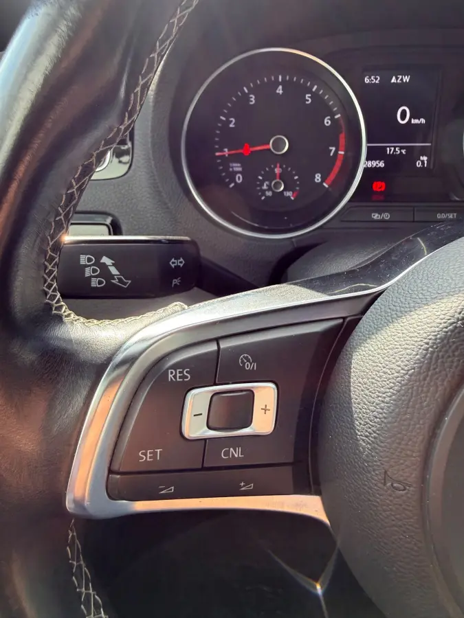 1.0 TSI1E EIG| 2x R-Line|110 PK|LED|CLIMA|STOELVERWARMING|CRUISE CONTROL|NAVI|APPLE CARPLAY|SCHERM|AIRCO