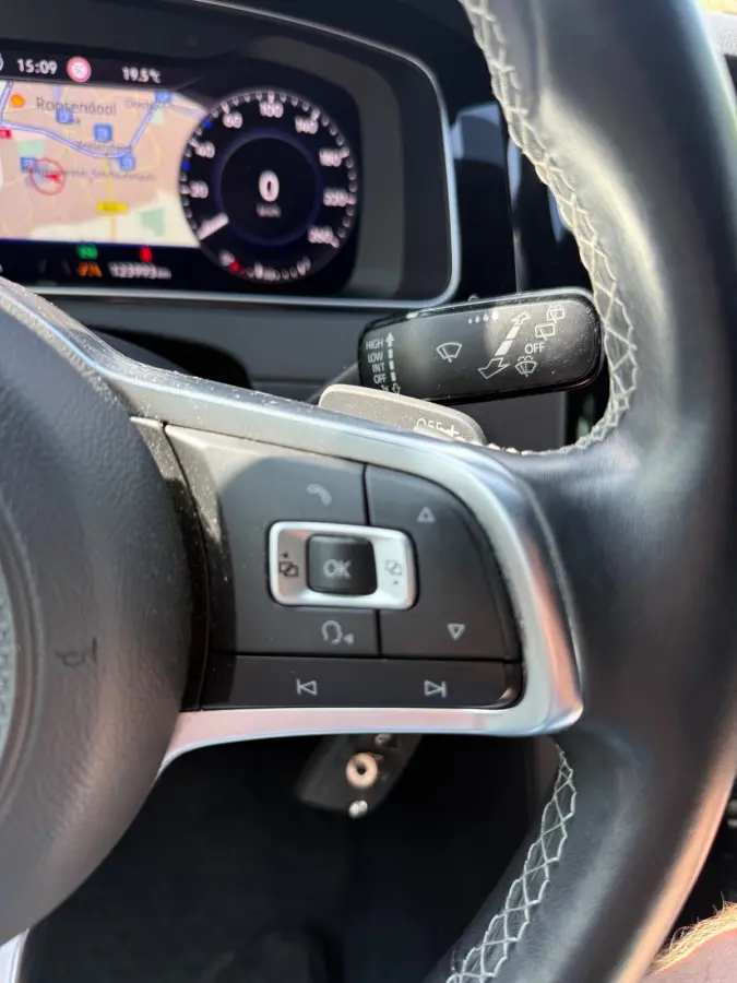 1.5 TSI Highline Business R|1E EIG|DSG|AUTOMAAT|LED|STOELVERWARMING|2X R-LINE|PDC V+A|VIRTUAL COCKPIT|APPLECARPLAY