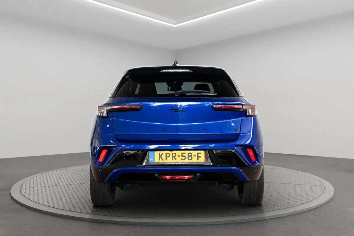 GS 54 kWh | SOH 96% | Matrix LED | Navigatie | Adaptive Cruise Controle | Dodehoek Bewaking | Keyless | Camera |