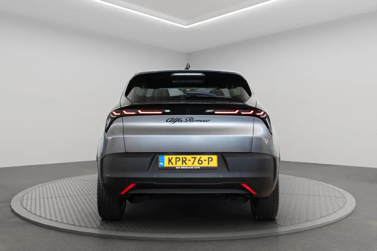 Elettrica 54 kWh | SOH 95% | Apple Carplay & Android Auto | Parkeesensoren | Keyless | Climate Controle | Adaptive Cruise Controle |