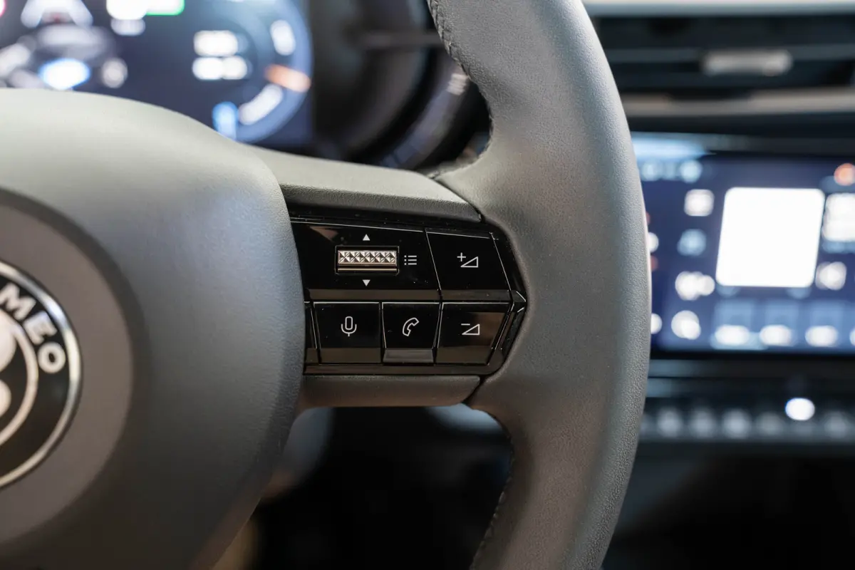 Elettrica 54 kWh | SOH 95% | Apple Carplay & Android Auto | Parkeesensoren | Keyless | Climate Controle | Adaptive Cruise Controle |