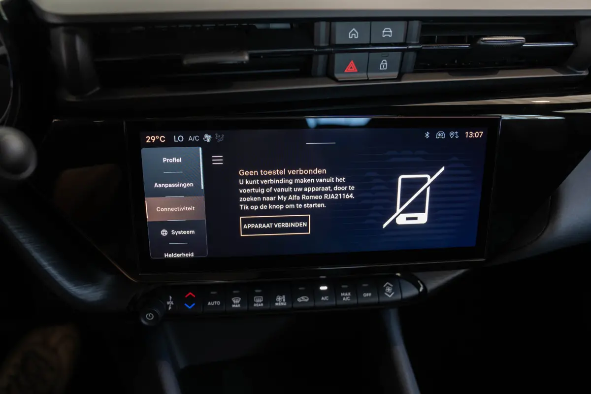 Elettrica 54 kWh | SOH 95% | Apple Carplay & Android Auto | Parkeesensoren | Keyless | Climate Controle | Adaptive Cruise Controle |