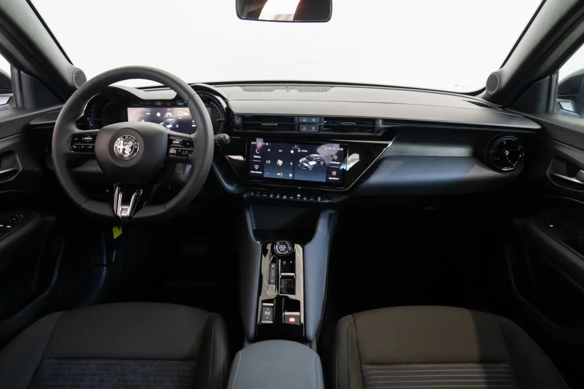 Elettrica 54 kWh | SOH 95% | Apple Carplay & Android Auto | Parkeesensoren | Keyless | Climate Controle | Adaptive Cruise Controle |