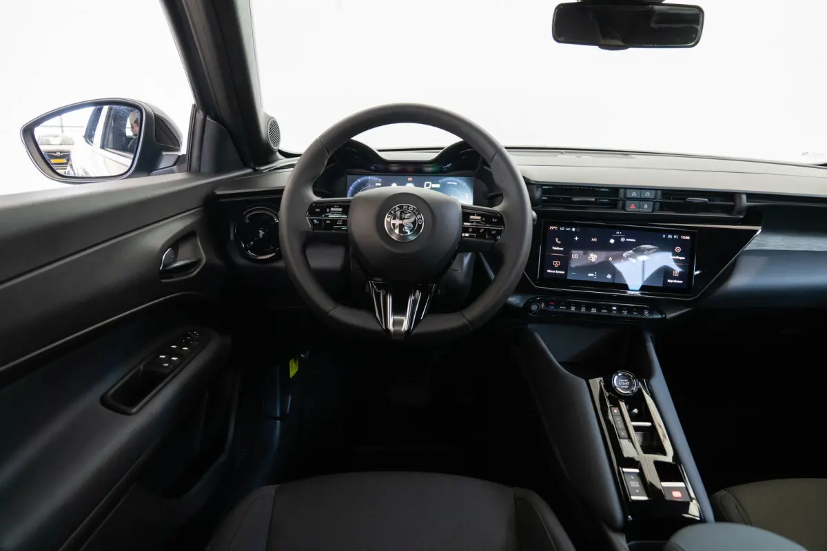 Elettrica 54 kWh | SOH 95% | Apple Carplay & Android Auto | Parkeesensoren | Keyless | Climate Controle | Adaptive Cruise Controle |