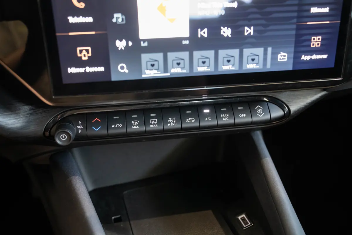 Elettrica 54 kWh | SOH 95% | Apple Carplay & Android Auto | Parkeesensoren | Keyless | Climate Controle | Adaptive Cruise Controle |