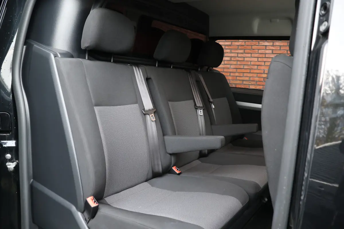 2.0 BlueHDI 180 DC L3H1 XL | Dubbel cabine| Navigatie | CarPlay | Camera | Head-Up | Dodehoek detector | Trekhaak | F1 Flippers | Climate control | 5-Zitter | Nieuwe APK | Carpass
