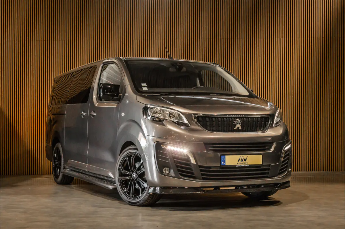 2.0 BlueHDI 180 DC L3H1 XL | Dubbel cabine| Navigatie | CarPlay | Camera | Head-Up | Dodehoek detector | Trekhaak | F1 Flippers | Climate control | 5-Zitter | Nieuwe APK | Carpass