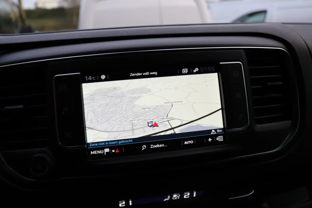 2.0 BlueHDI 180 DC L3H1 XL | Dubbel cabine| Navigatie | CarPlay | Camera | Head-Up | Dodehoek detector | Trekhaak | F1 Flippers | Climate control | 5-Zitter | Nieuwe APK | Carpass