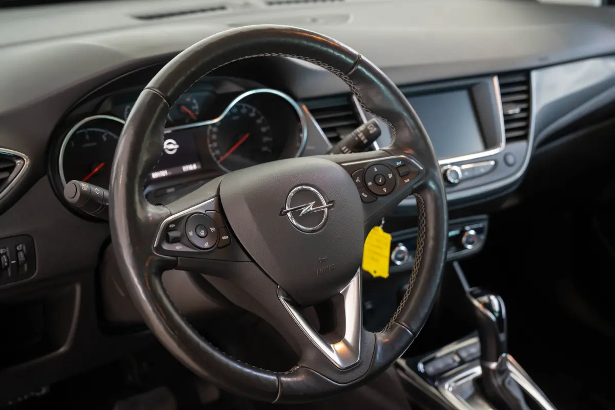 1.2 Turbo Elegance Automaat | Camera | Apple Carplay & Android Auto | Stoel en Stuurverwarming | Climate Controle | Parkeersensoren |