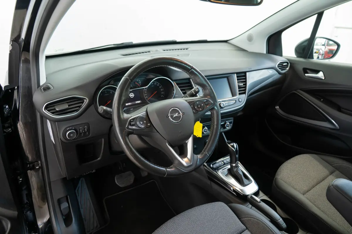 1.2 Turbo Elegance Automaat | Camera | Apple Carplay & Android Auto | Stoel en Stuurverwarming | Climate Controle | Parkeersensoren |