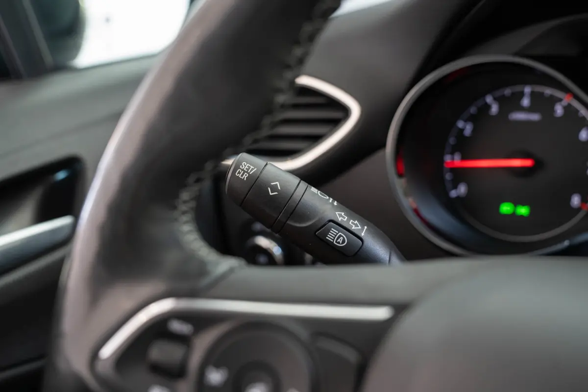 1.2 Turbo Elegance Automaat | Camera | Apple Carplay & Android Auto | Stoel en Stuurverwarming | Climate Controle | Parkeersensoren |