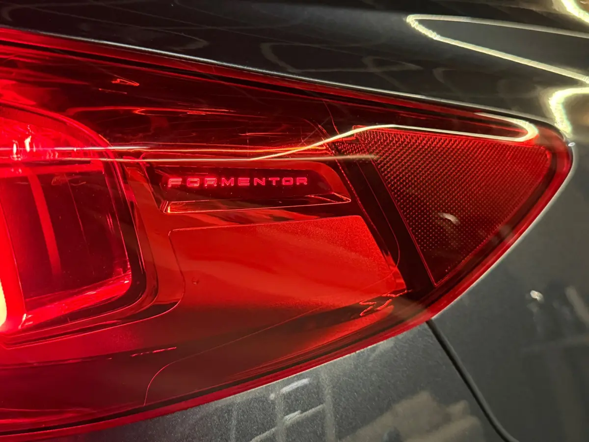 1.4 e-Hybrid VZ Copper Edition 245 PK |Performance | Pano |Keyl | Kuip