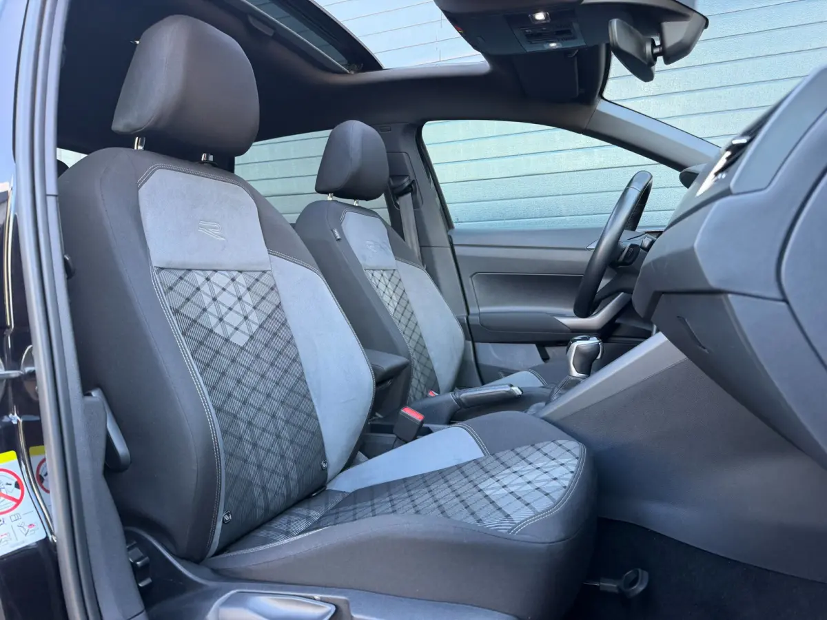 1.0 TSI R-Line Business|PANO|VIRTUAL|17"|STOEL VERWRM