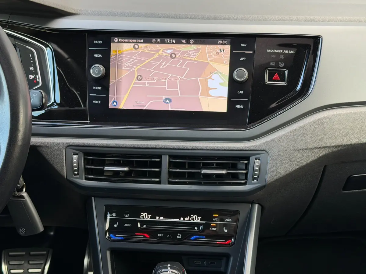 1.0 TSI R-Line Business|PANO|VIRTUAL|17"|STOEL VERWRM