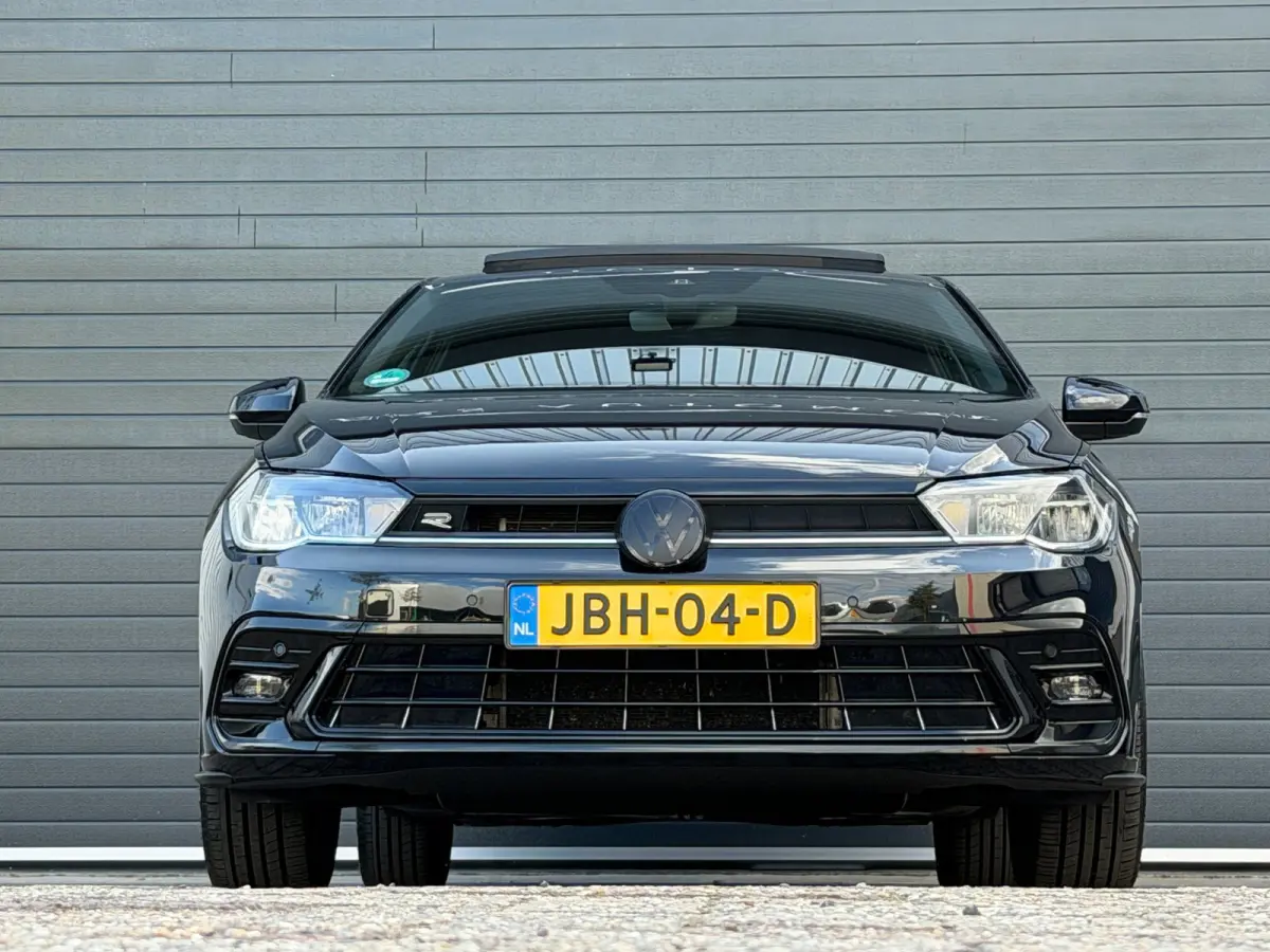 1.0 TSI R-Line Business|PANO|VIRTUAL|17"|STOEL VERWRM