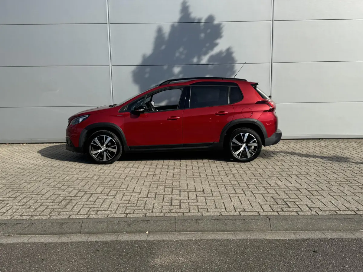 1.2 PureTech GT-line | Panoramadak | Stoelverwarming | Camera | Apple Carplay/Android Auto
