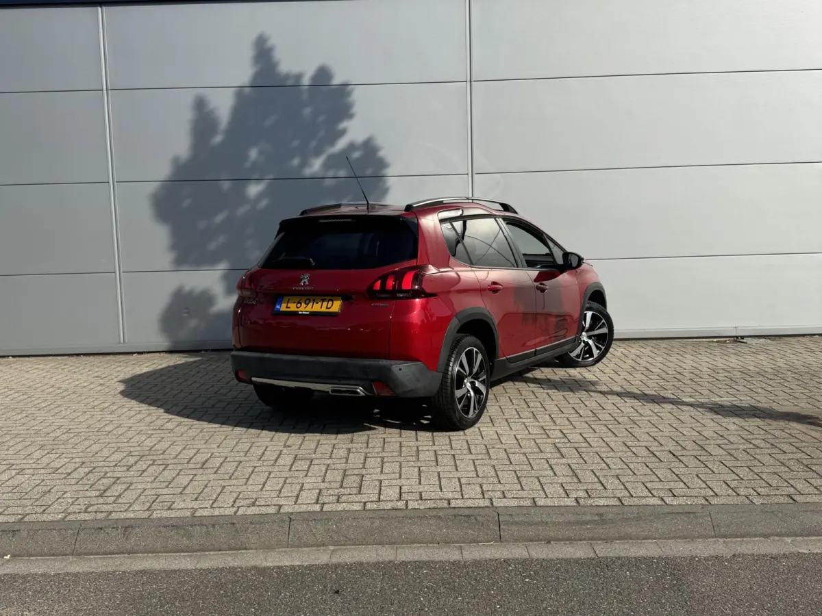 1.2 PureTech GT-line | Panoramadak | Stoelverwarming | Camera | Apple Carplay/Android Auto