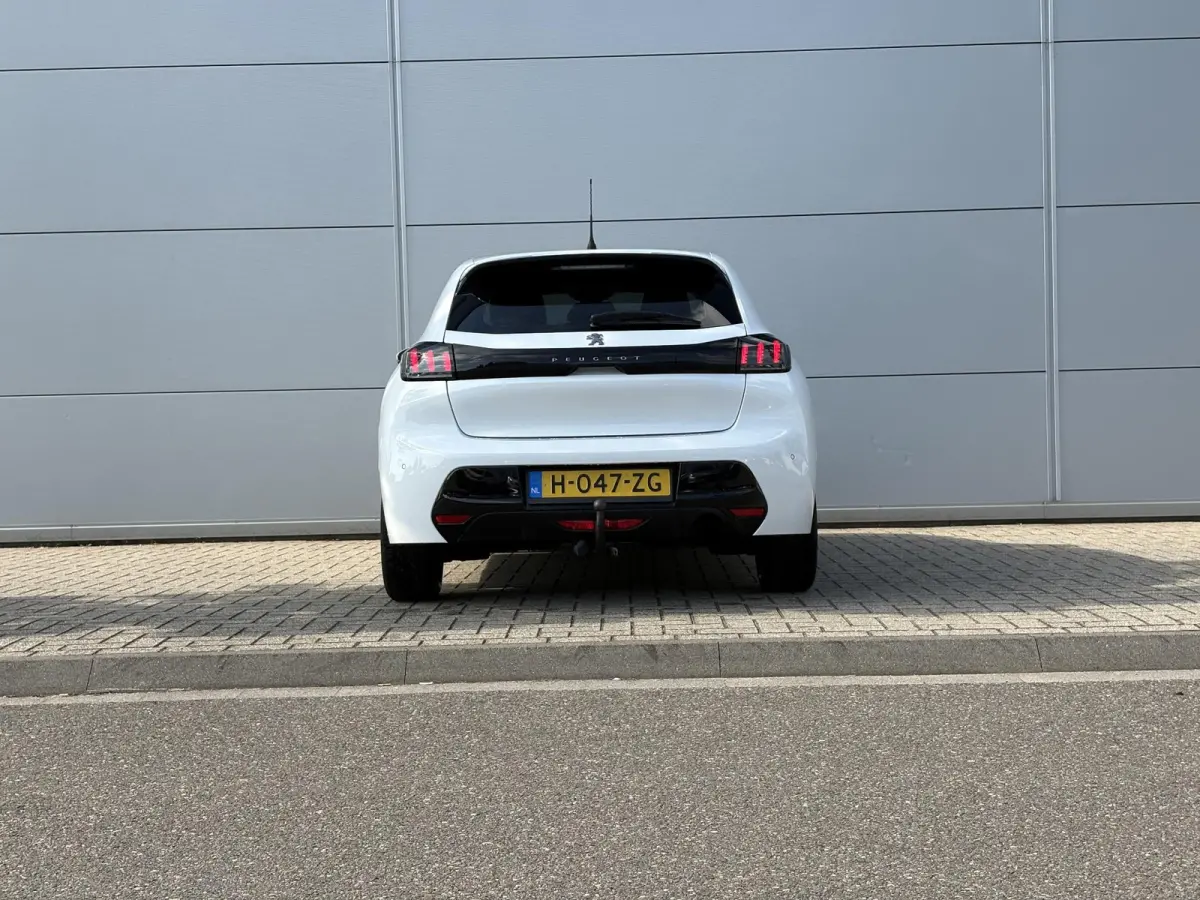 1.2 PureTech Allure | Parkeerhulp | Cruise Control | Airco | Apple Carplay/Android Auto