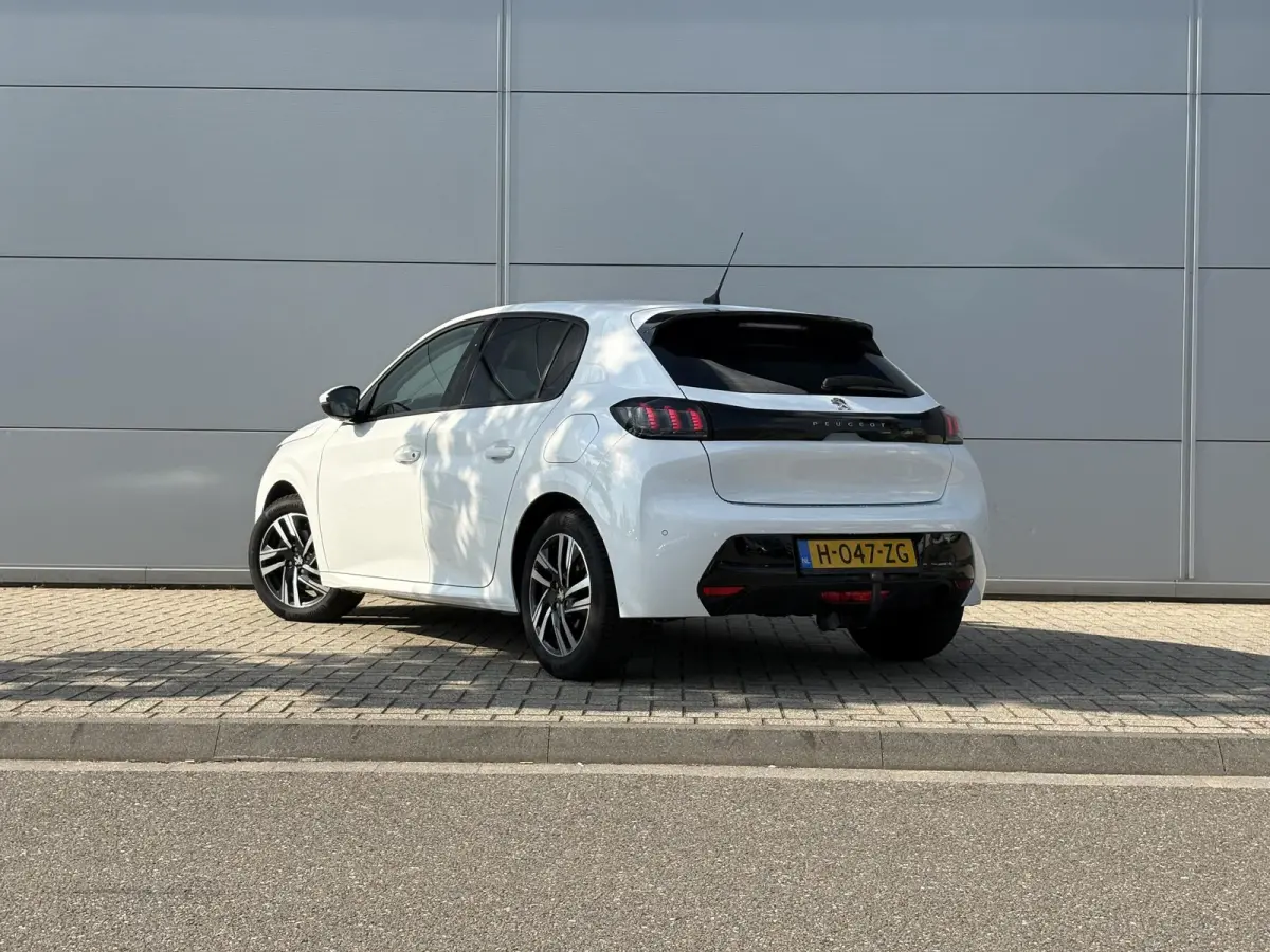 1.2 PureTech Allure | Parkeerhulp | Cruise Control | Airco | Apple Carplay/Android Auto