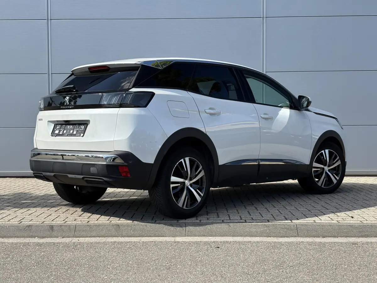 1.2 PureTech Allure | Navigatie | Parkeerhulp | Cruise Control | Navigatie | Apple Carplay/Android Auto