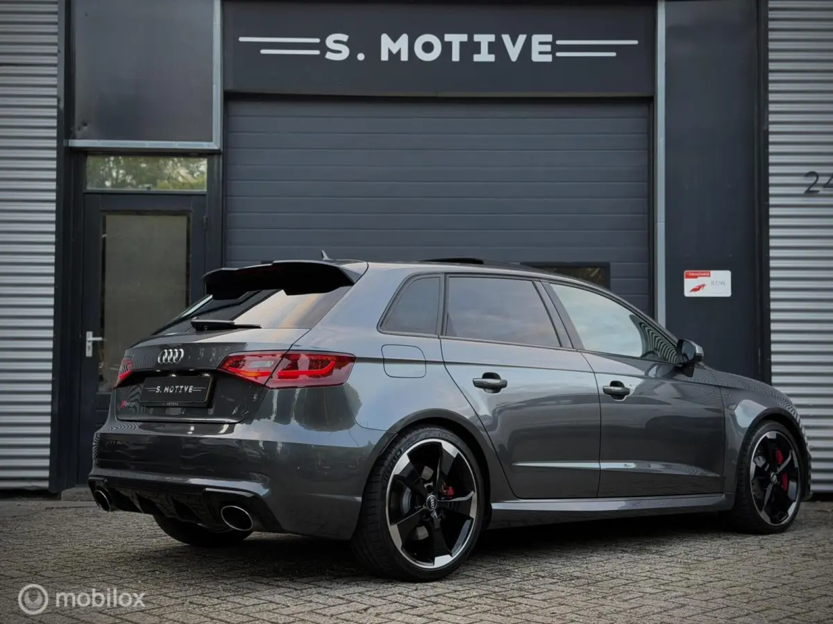 RS3 2.5 TFSI RS3 Quattro, Pano. B&O, RS-Seats, Carbon, 430PK,
