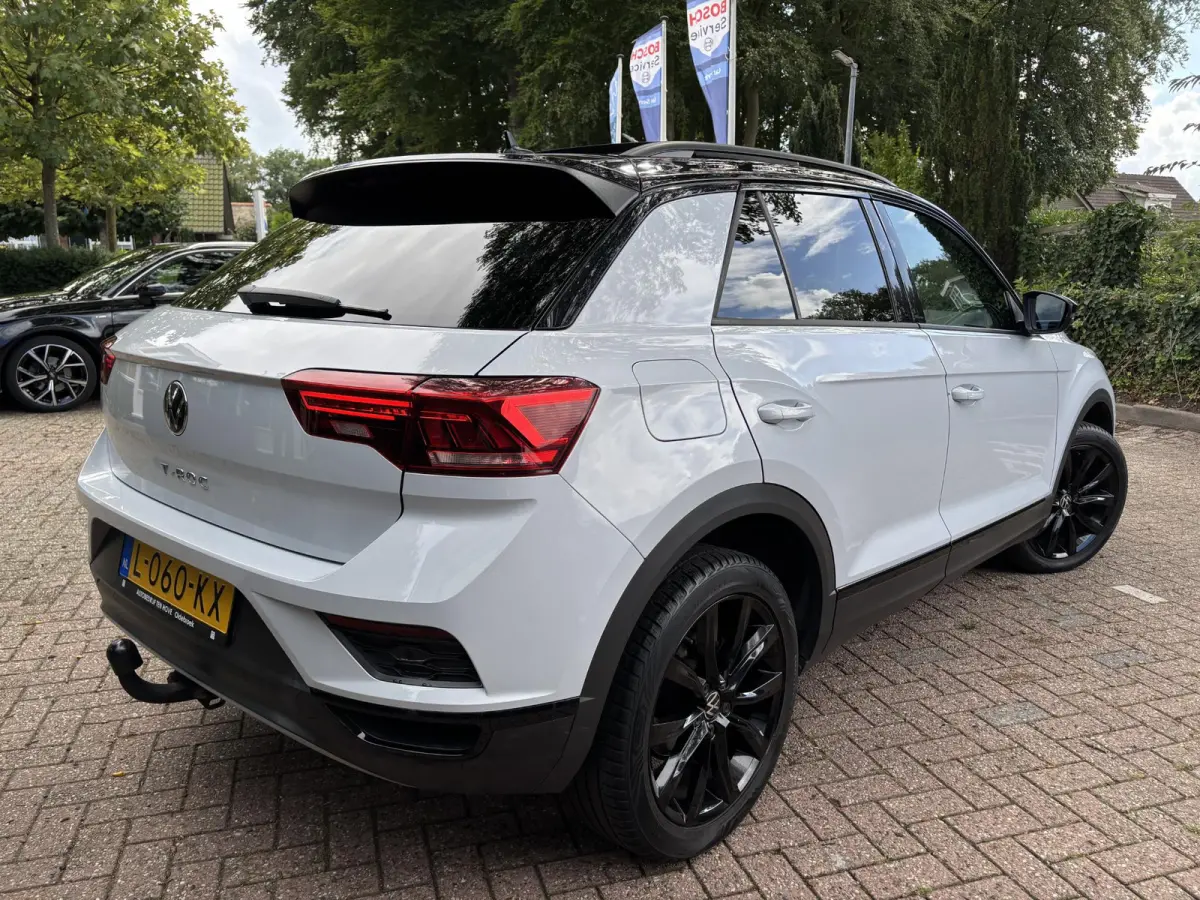 1.5 TSI DSG Sport|BlackStyle|Pano|White-Silver Met