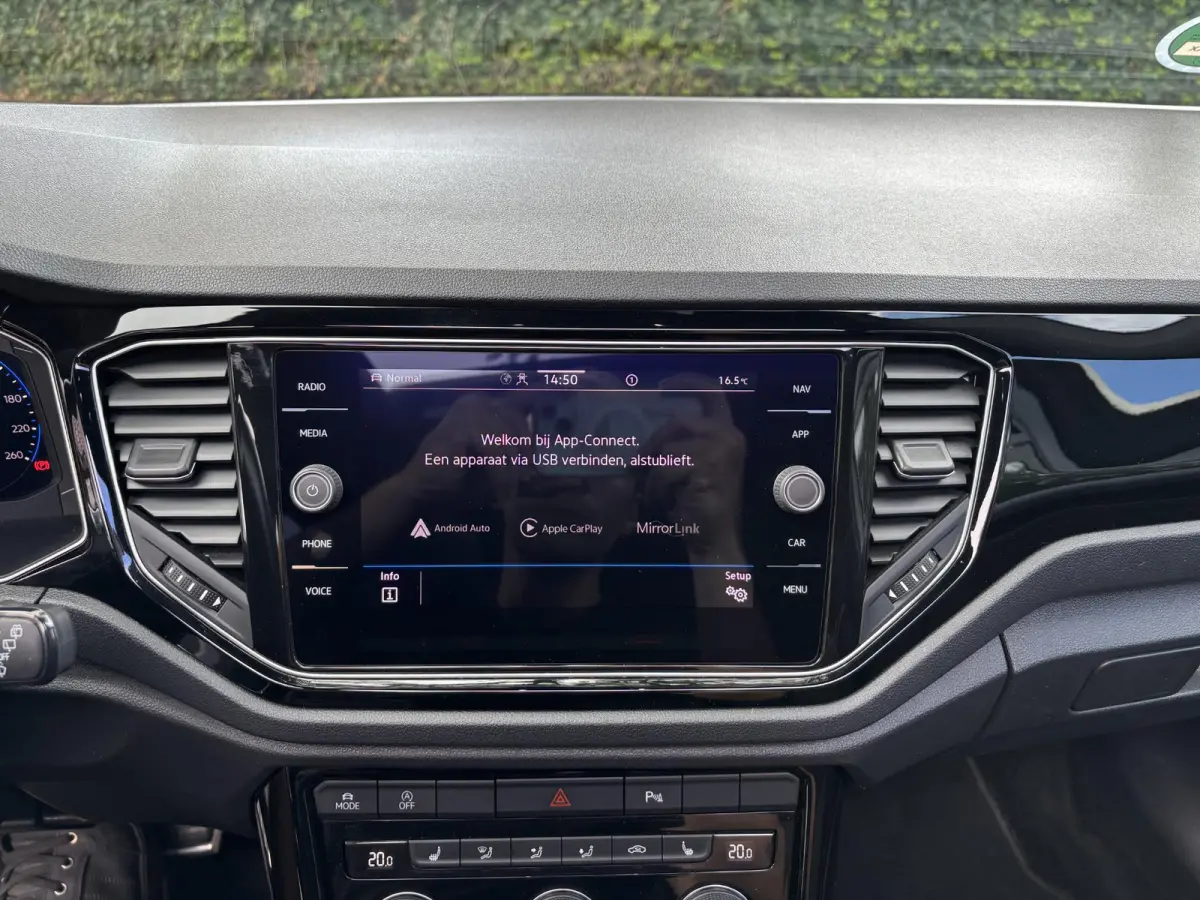 1.5 TSI DSG Sport|BlackStyle|Pano|White-Silver Met