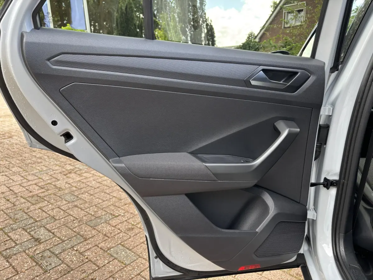 1.5 TSI DSG Sport|BlackStyle|Pano|White-Silver Met