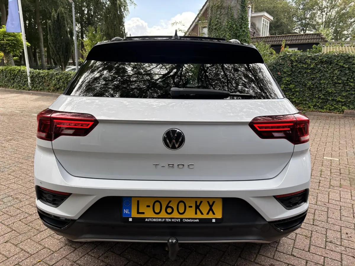 1.5 TSI DSG Sport|BlackStyle|Pano|White-Silver Met