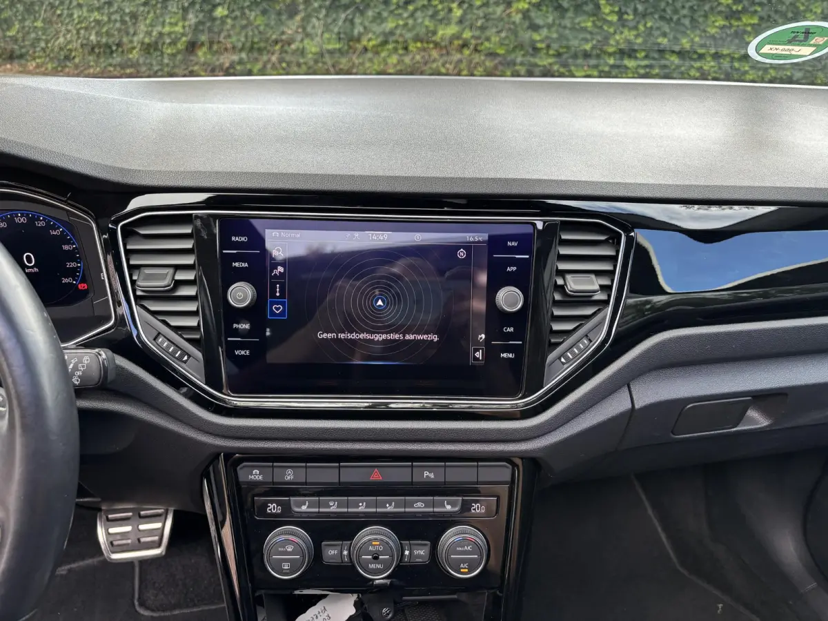 1.5 TSI DSG Sport|BlackStyle|Pano|White-Silver Met