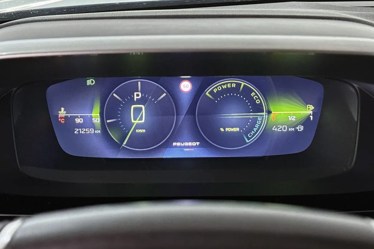 1.2 Hybrid 145 e-DCS6 GT 360 Camera Stuurverwarming Apple CarPlay Dodehoek