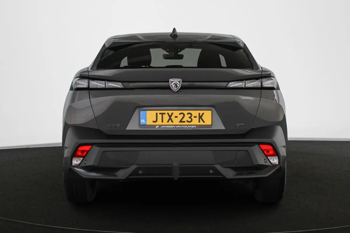 1.2 Hybrid 145 e-DCS6 GT 360 Camera Stuurverwarming Apple CarPlay Dodehoek